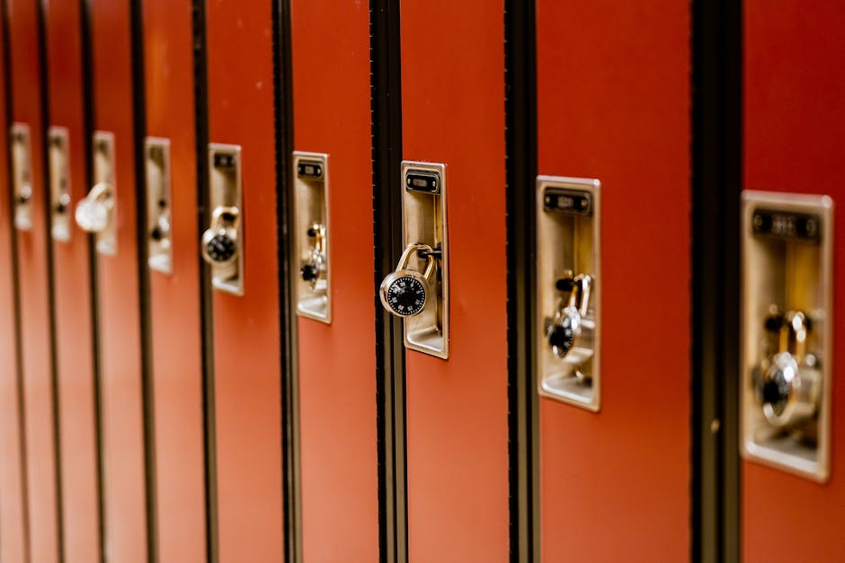 Comparing Public vs Private Cloud Storage
